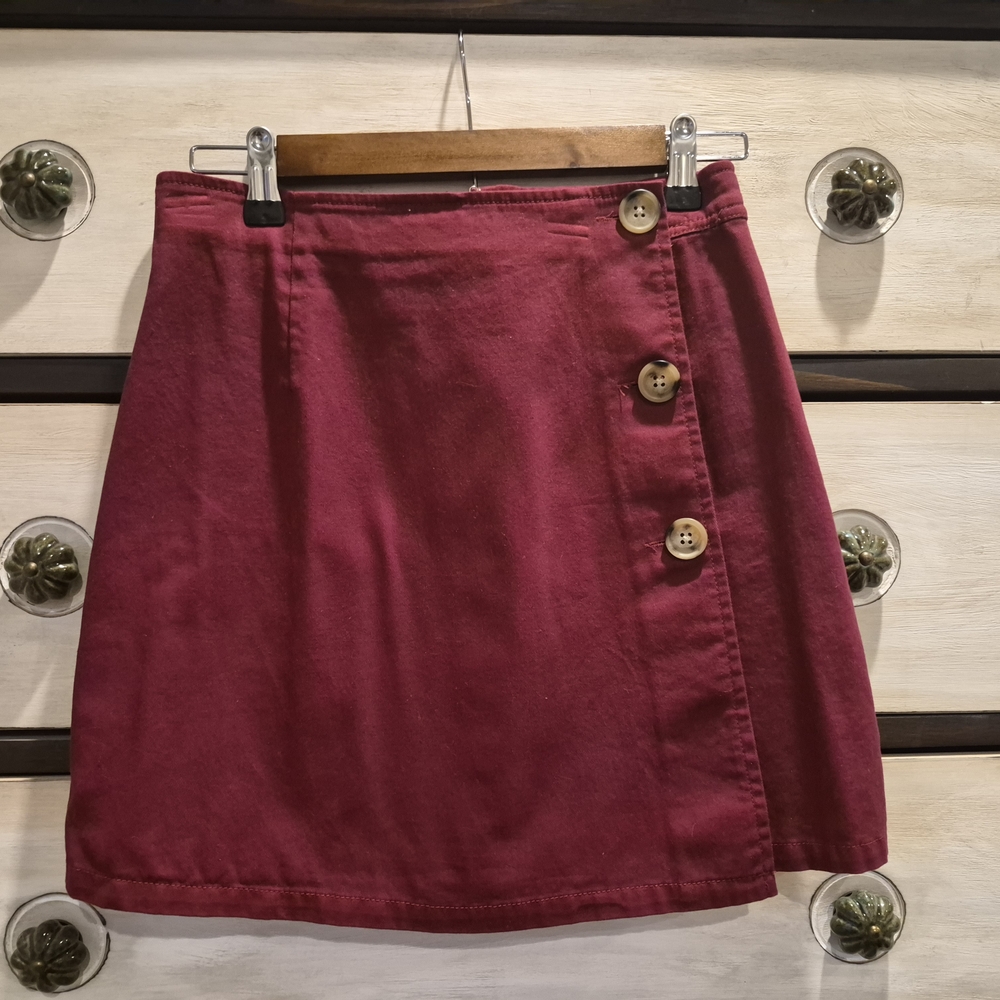 Modcloth Berry Button-Accent High Waisted Skirt